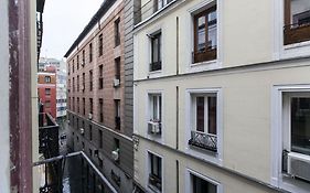 Apartamentos Day Madrid HORNO Centro Gran Via Sol Malasaña